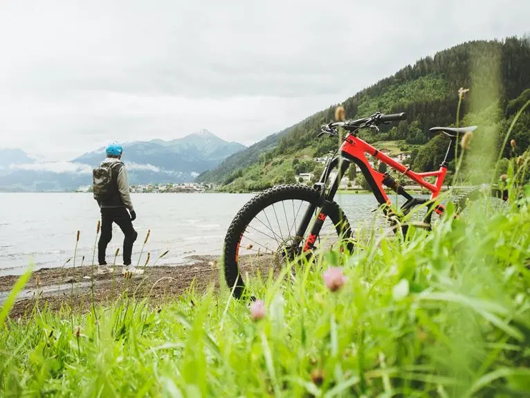 scenic cycling in glencoe